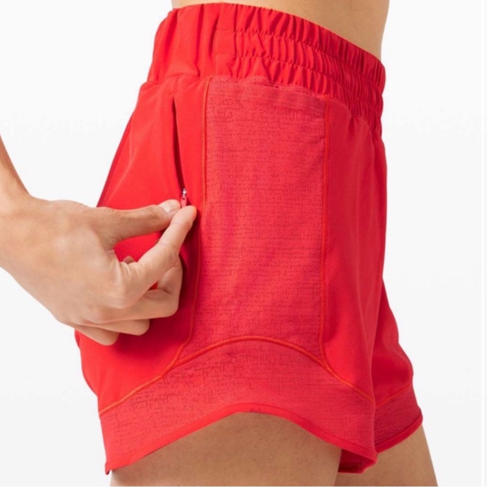 Lululemon Hotty Hot High Rise Short 4" *Mesh